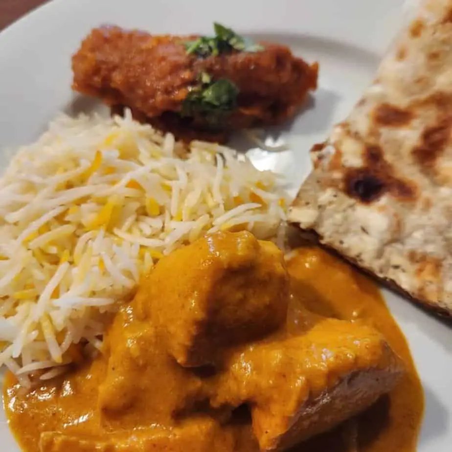 plate of Indian food