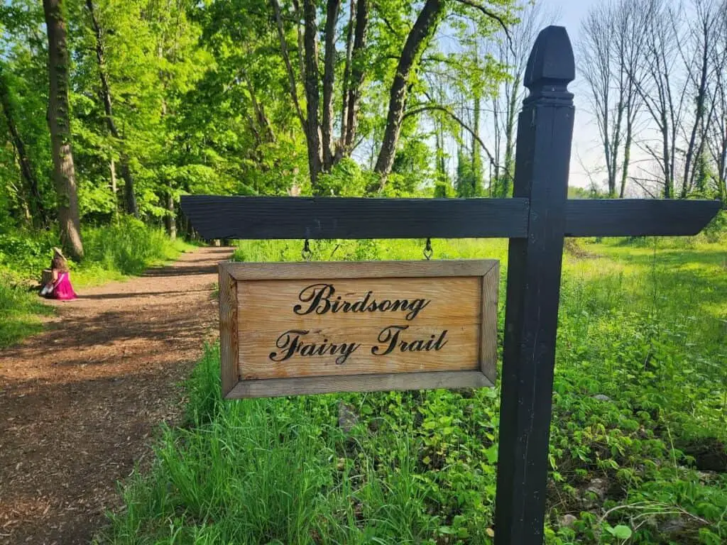 sign "birdsong fairy trail"